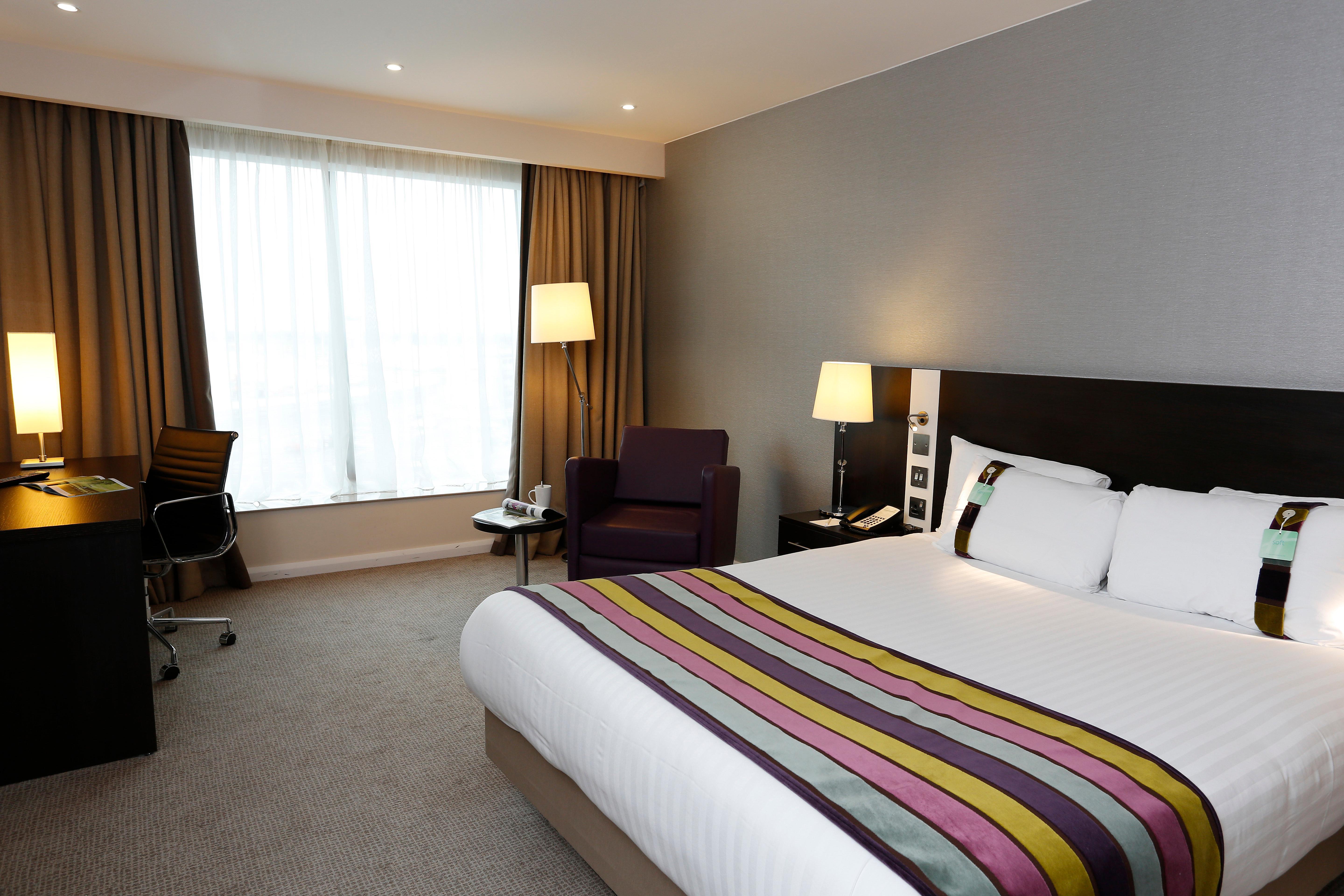 Holiday Inn Southend By Ihg מראה חיצוני תמונה