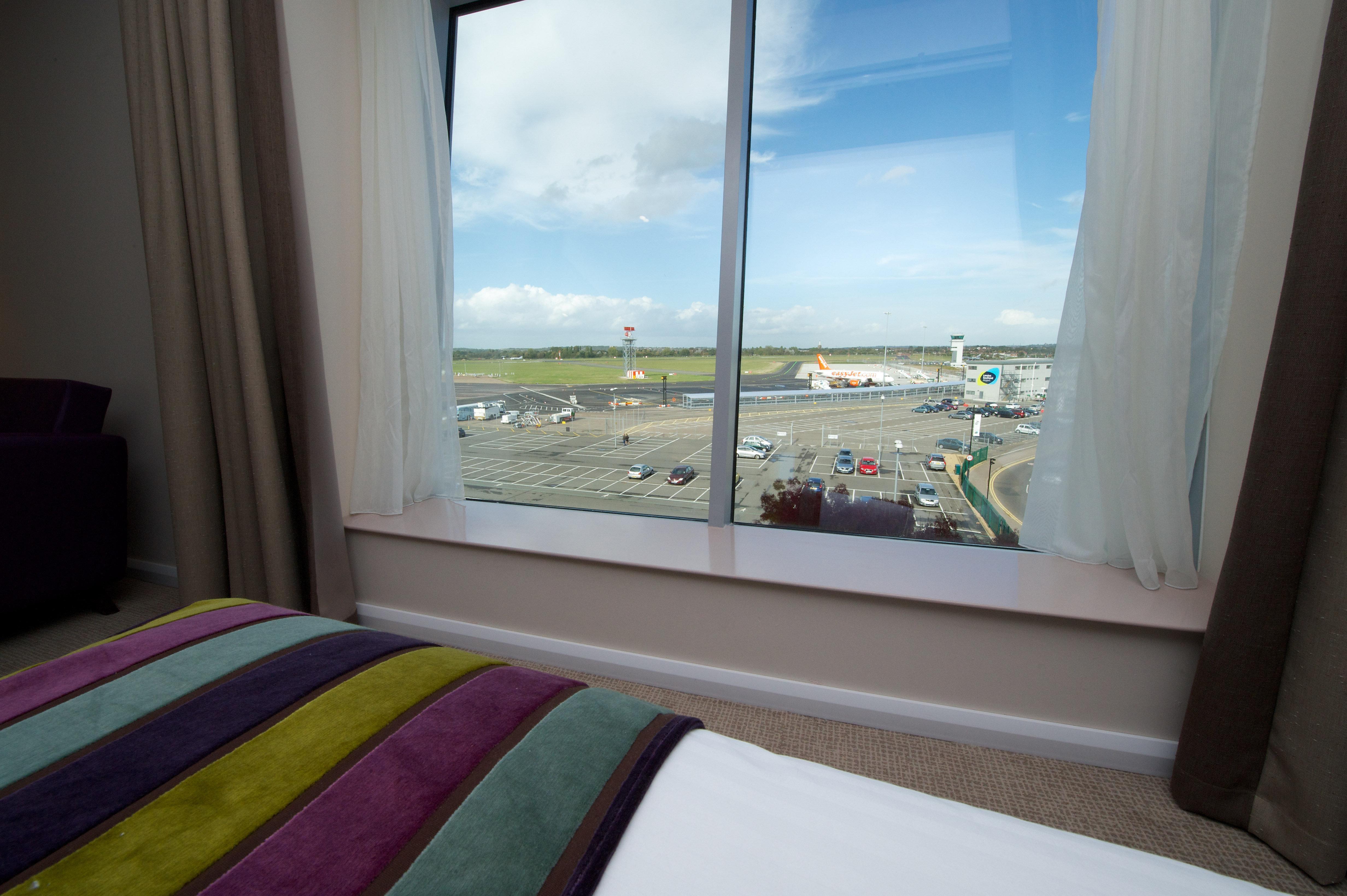 Holiday Inn Southend By Ihg מראה חיצוני תמונה
