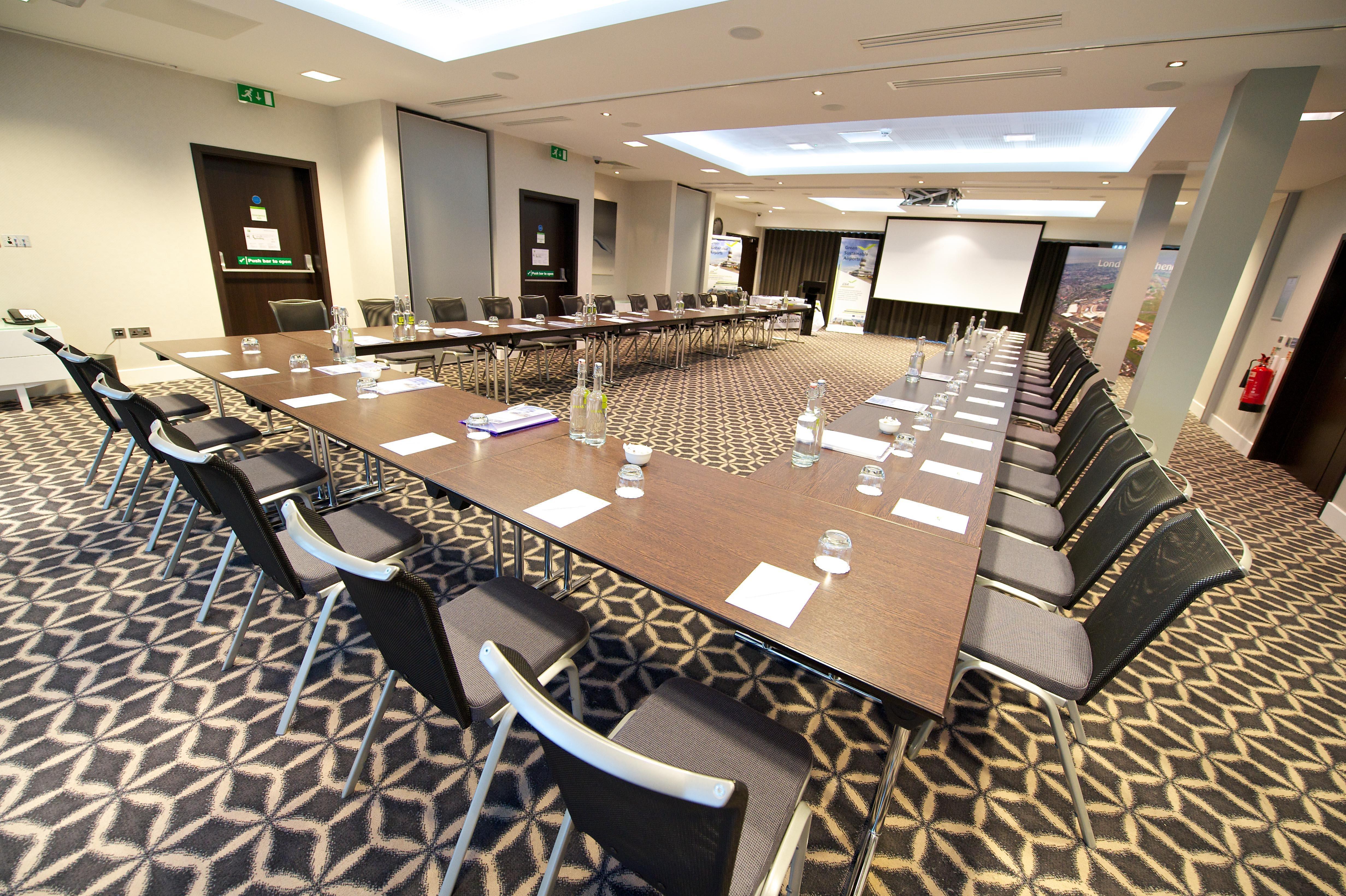 Holiday Inn Southend By Ihg מראה חיצוני תמונה