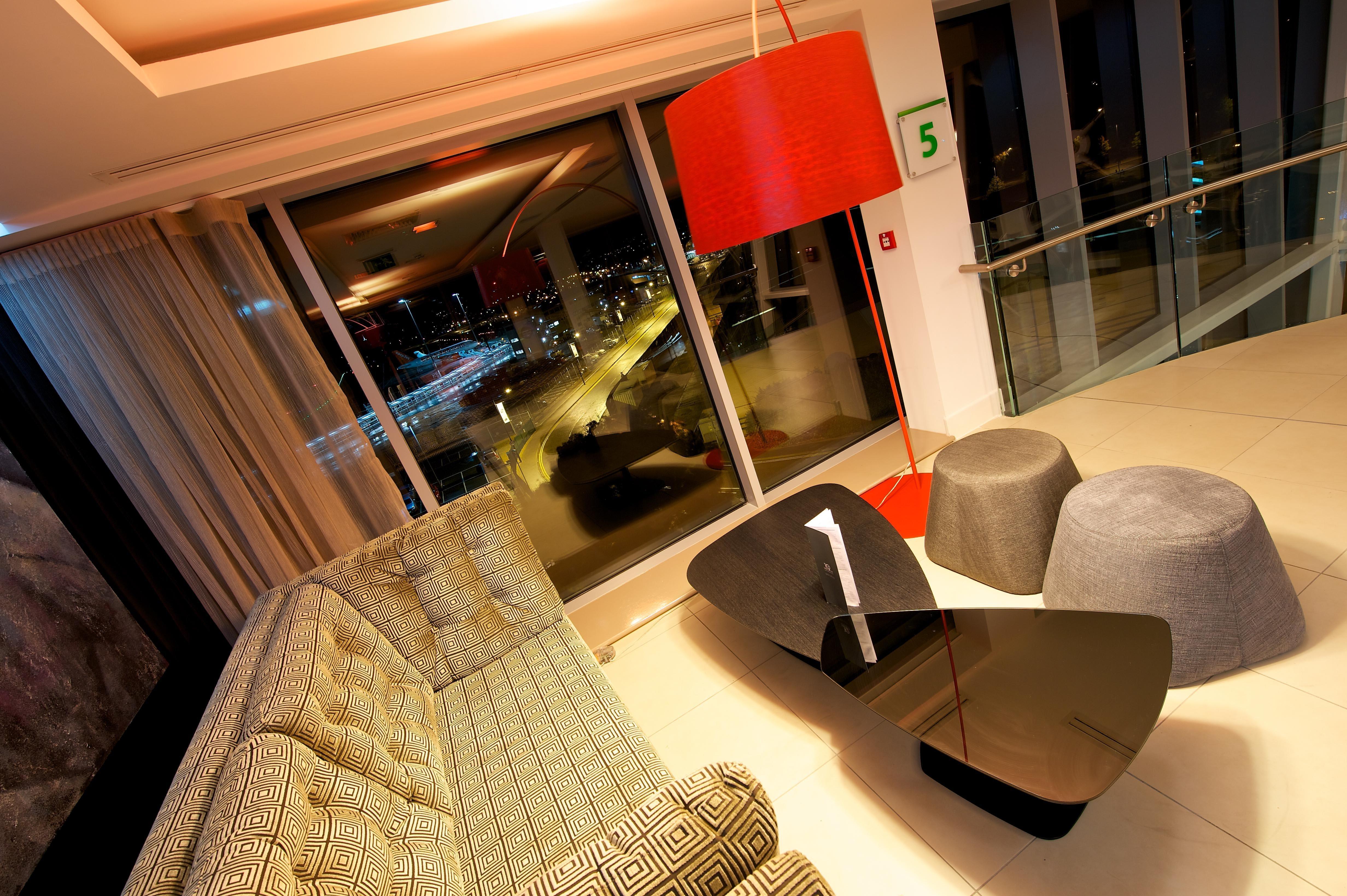 Holiday Inn Southend By Ihg מראה חיצוני תמונה