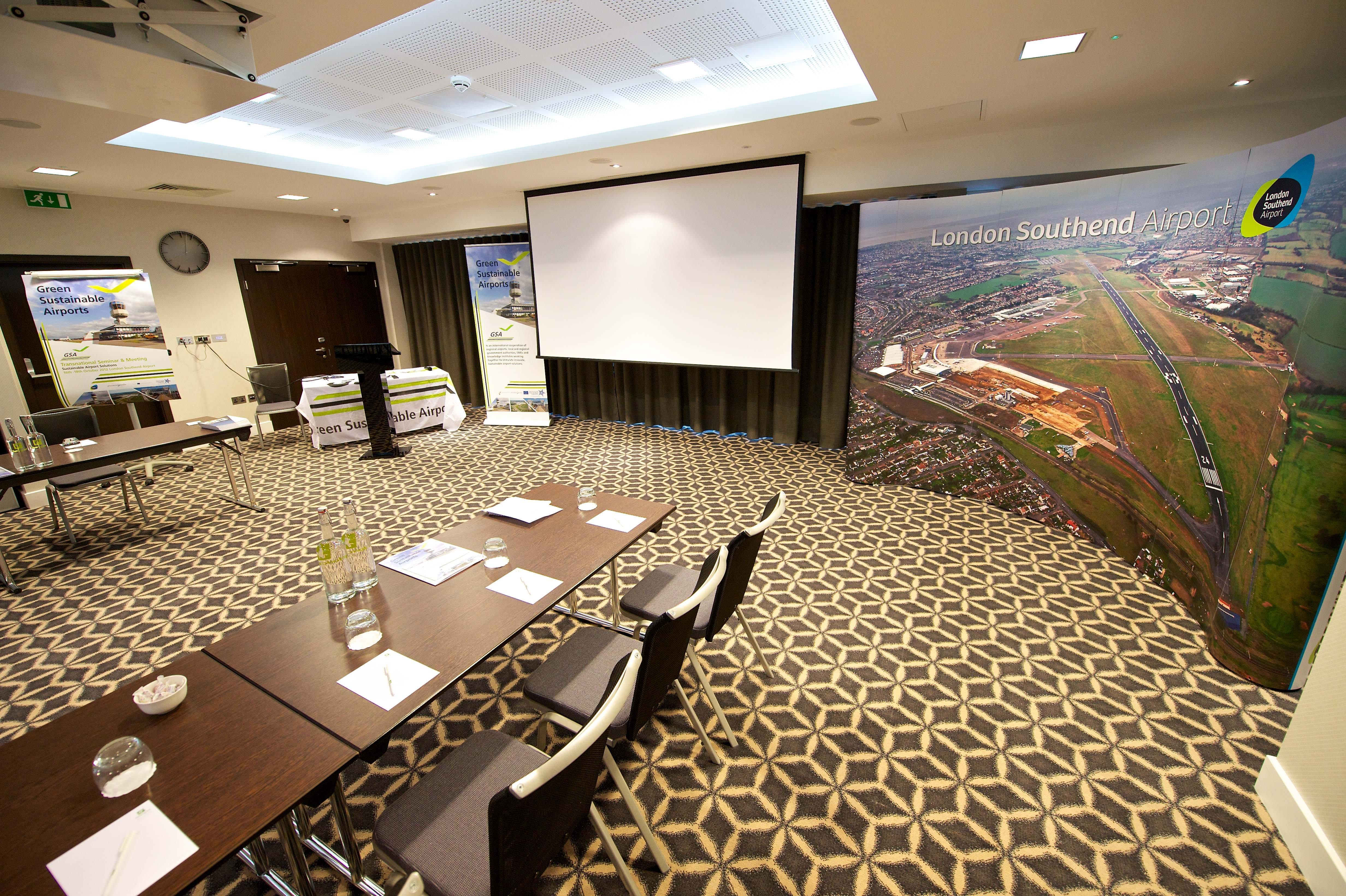 Holiday Inn Southend By Ihg מראה חיצוני תמונה